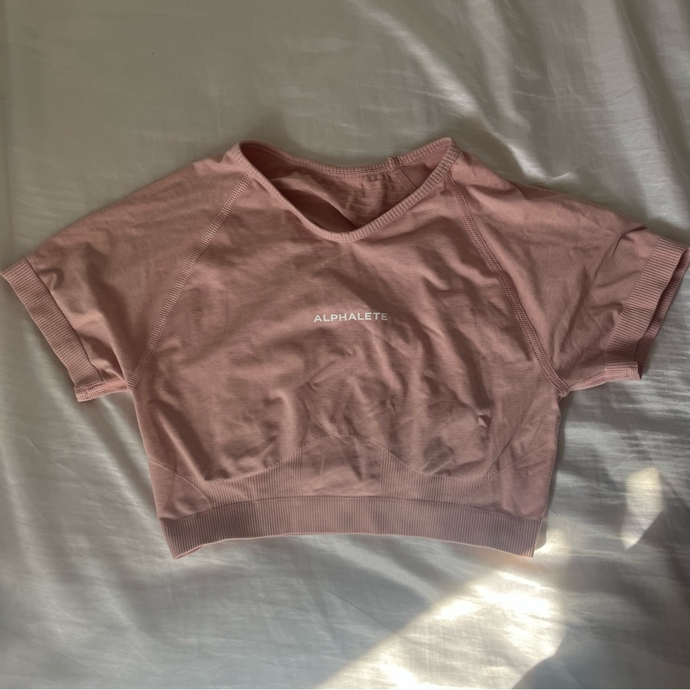 Alphalete Athletics Crop Top
